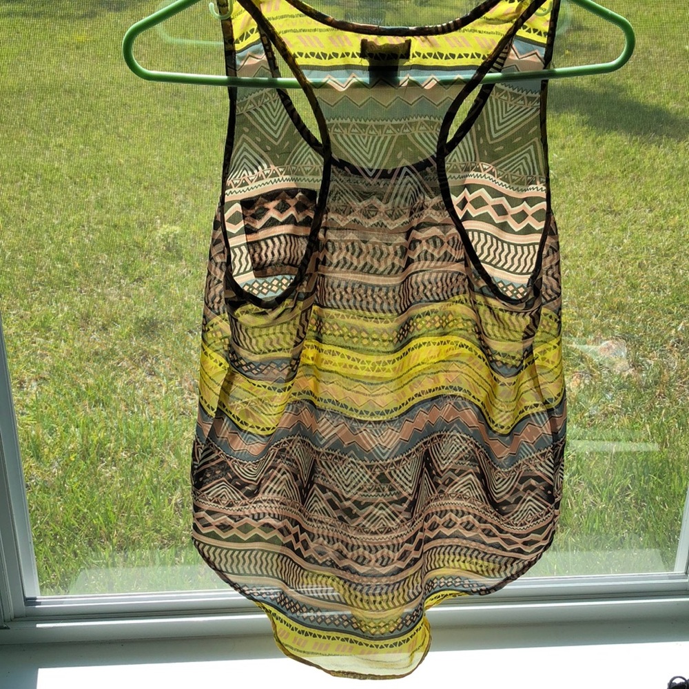 shirt - Picture 2 of 2